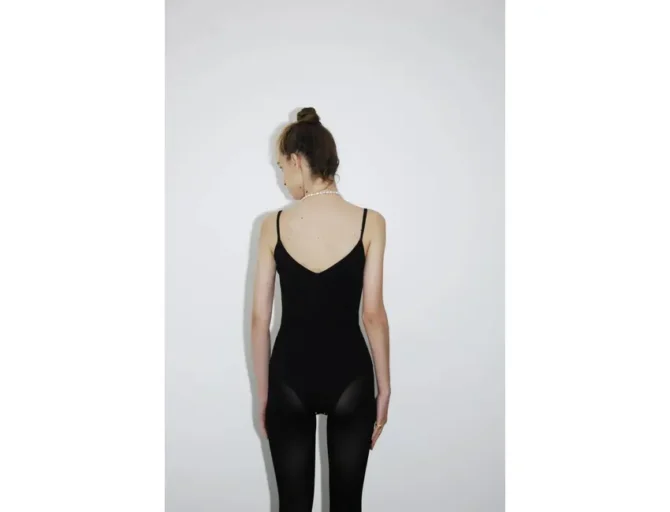 Melanie Bodysuit lokal mena